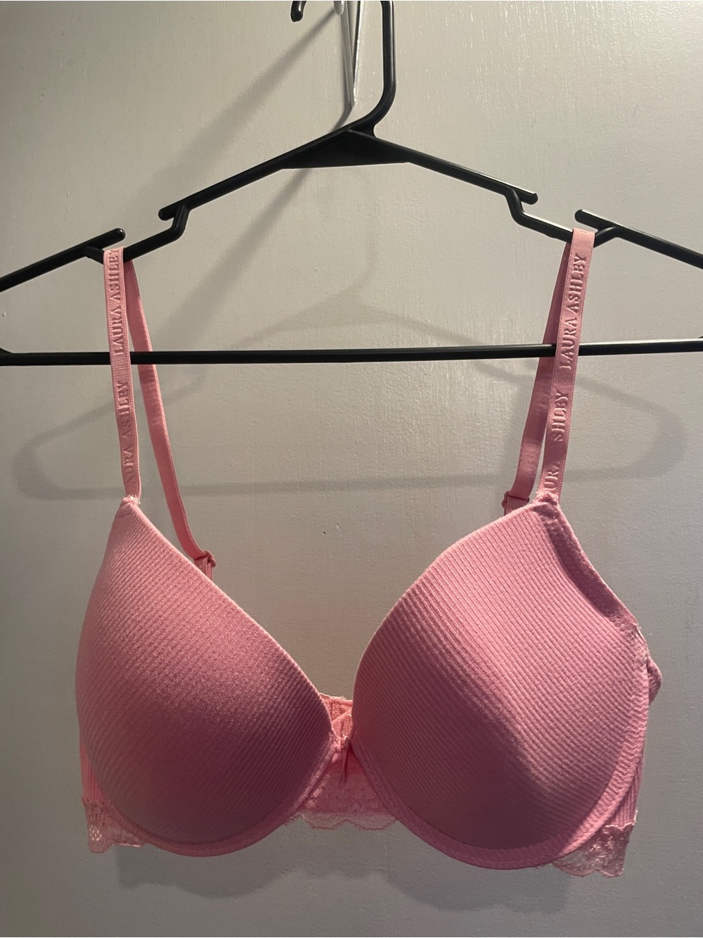 Laura Ashley Pink underwire T-Shirt Bra size 36B